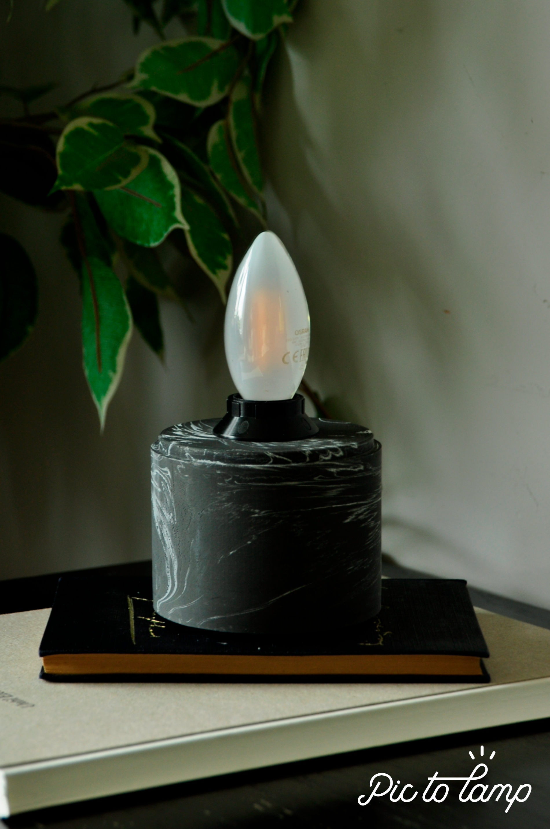 3D Lamp Marble B/W