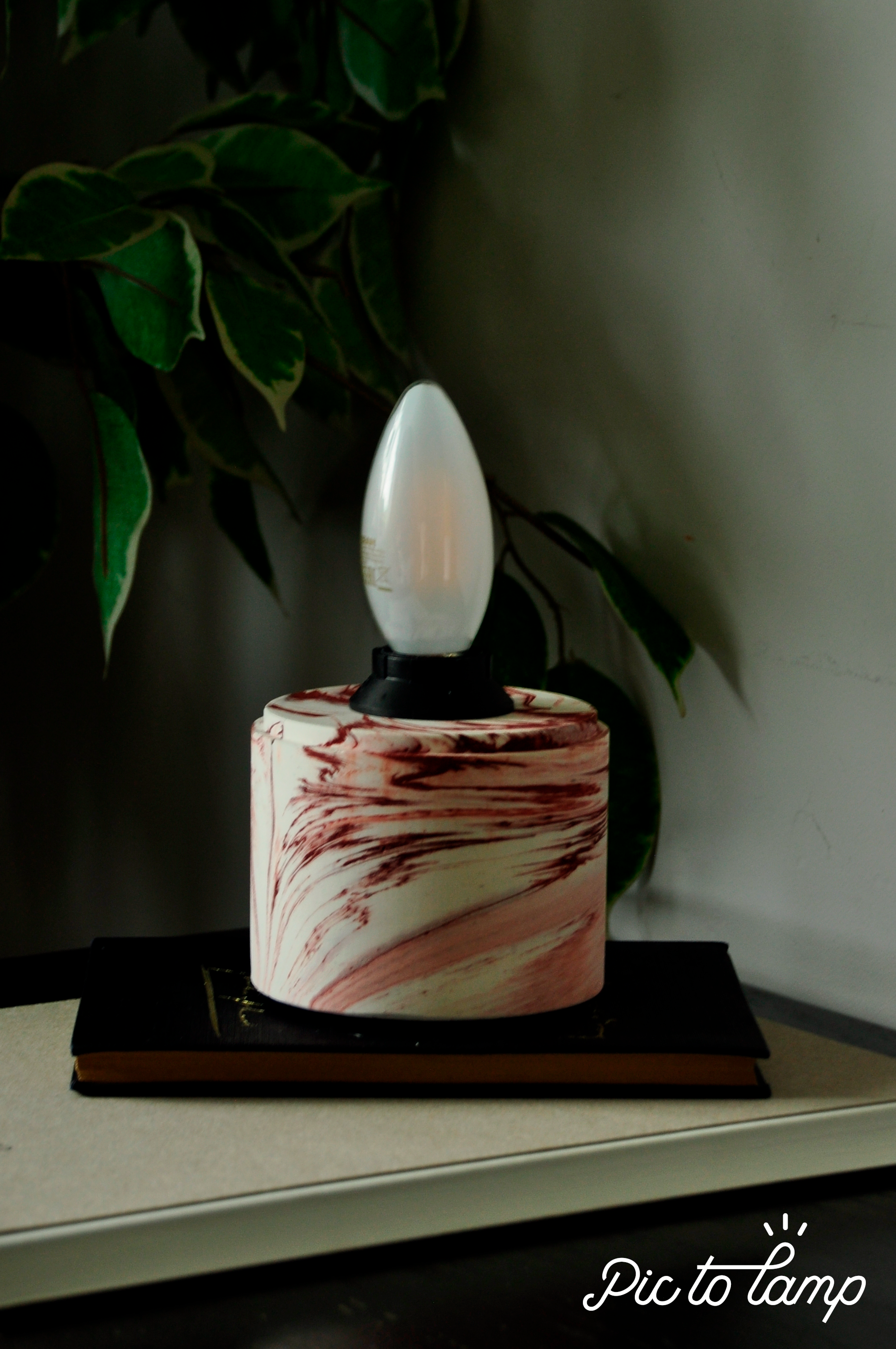 3D Lamp Marble W/red
